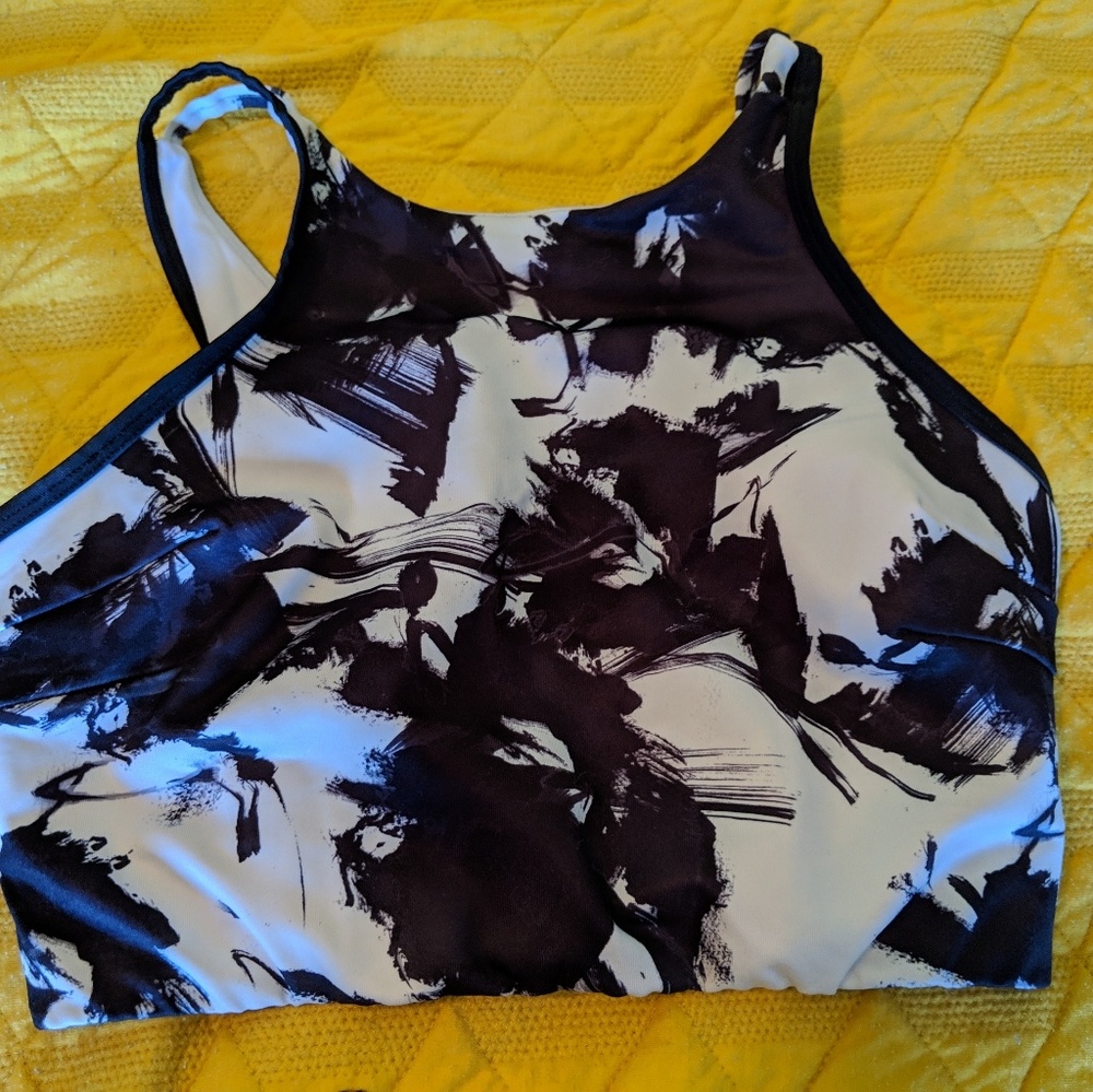 Active wear crop top